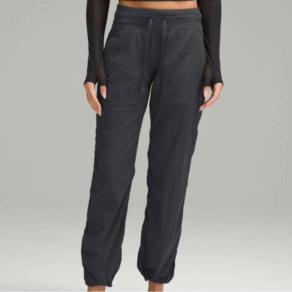 Lululemon Dance Studio Mid-Rise Pant *Short Grey Size 0